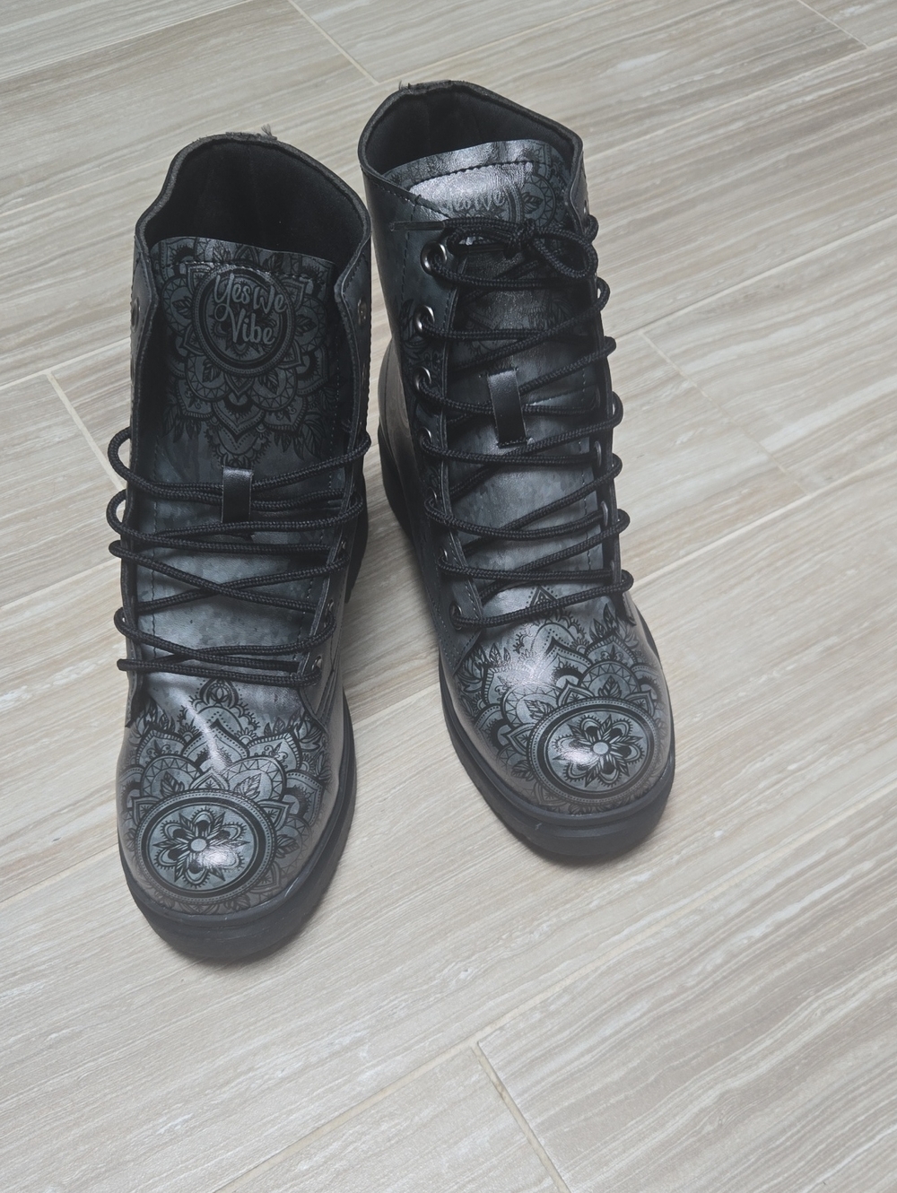 Veagan leather... Green/Black Floral Combat Boots - Women's
